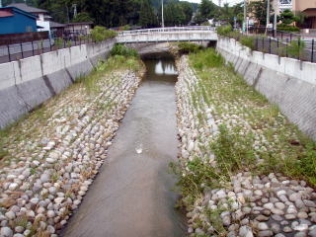 管轄河川等の紹介　霞川の写真