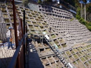 急傾斜地危険防止区域（２５箇所）　御岳山地区工事の様子（現在は完成済）の写真