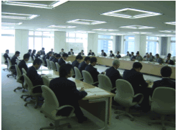 平成13年11月2日　第六回検討会の様子2