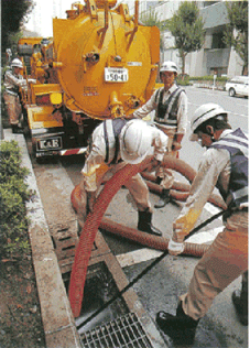 道路・橋梁維持事業 側溝浚渫の写真