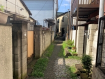 木密地域における狭あいな道路の画像